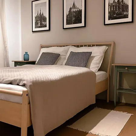 Ve Dvoře S Vlastní Saunou Apartmán