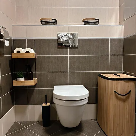 Ve Dvoře S Vlastní Saunou * Kutná Hora